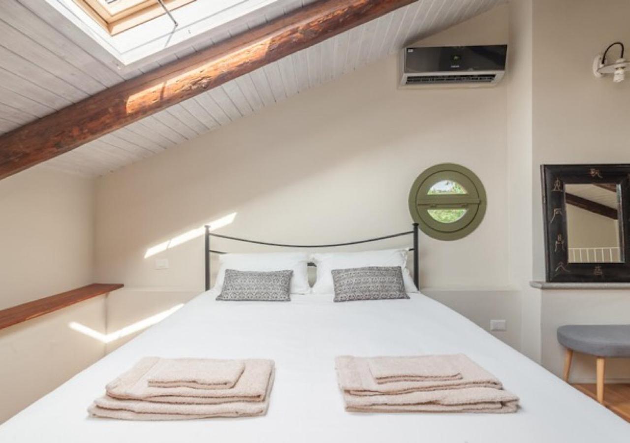 Charming Loft Golf Club Barolo Apartment Novello Exterior photo